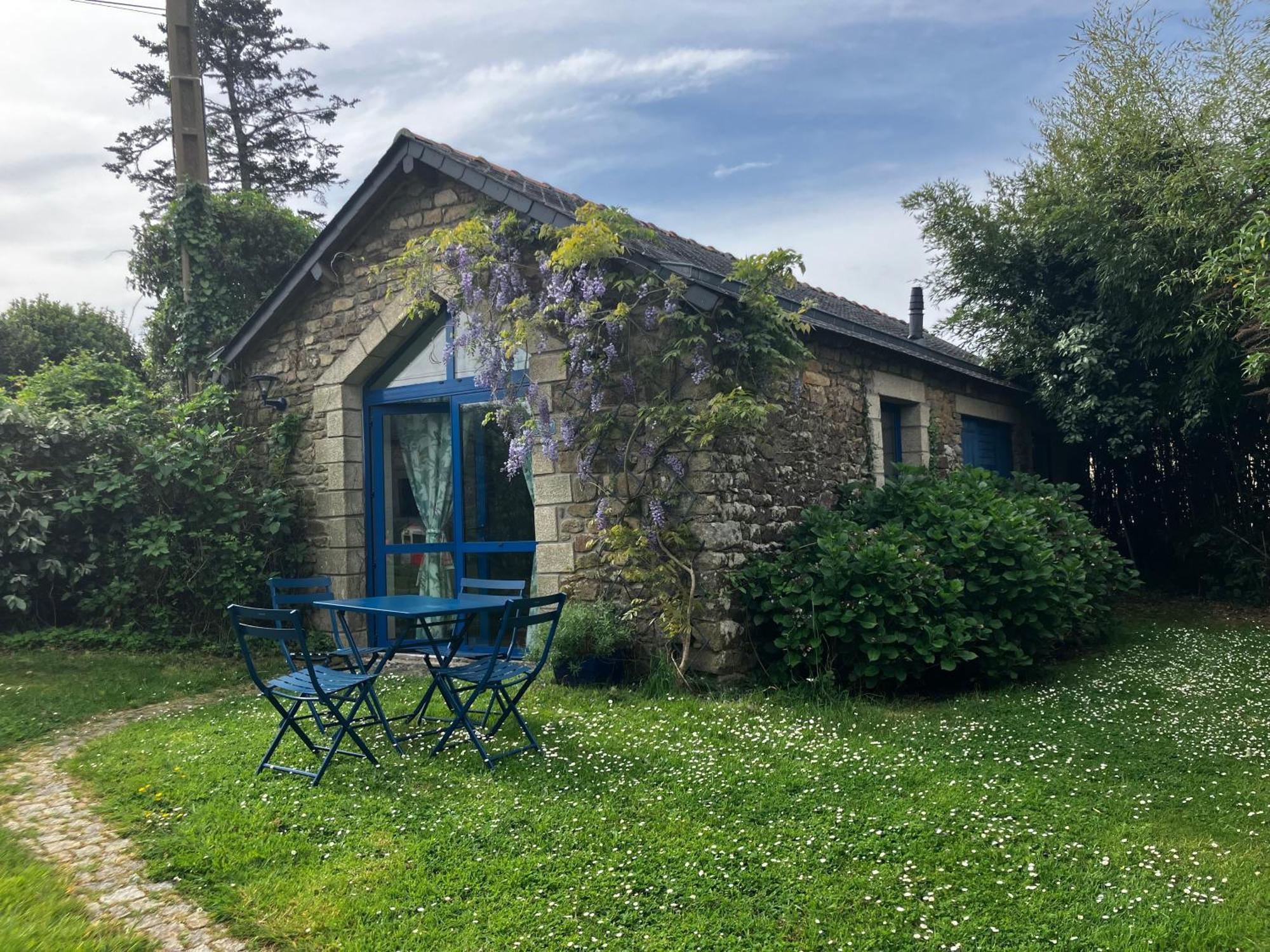 Ar Couette Bed & Breakfast Bono Bagian luar foto