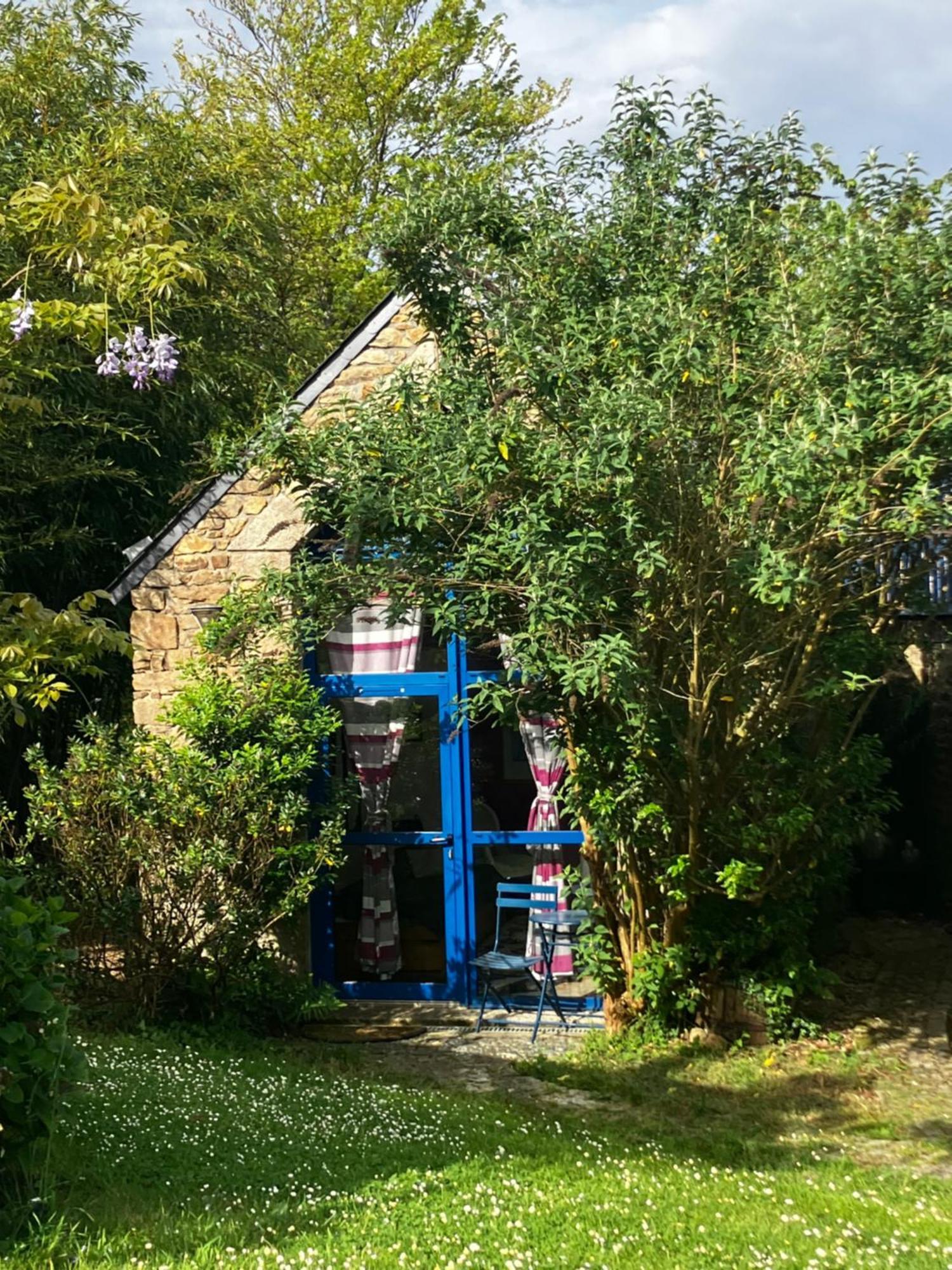 Ar Couette Bed & Breakfast Bono Bagian luar foto